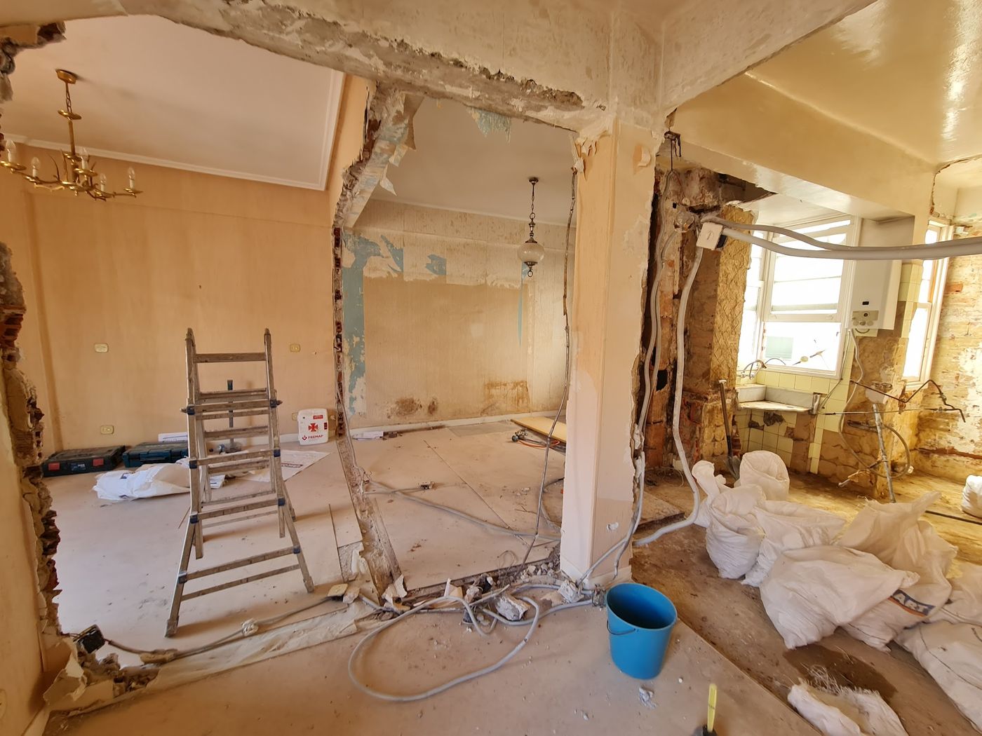 Demolición y vaciado interior